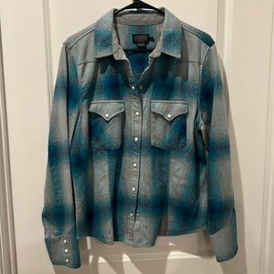 Women’s Pendleton Flannel, Pearl snap button up